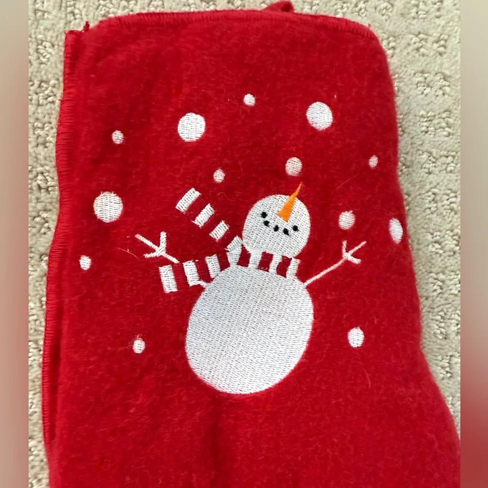 Crate & Barrel red snowman oven mit